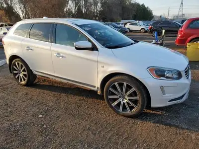 2015 Volvo XC60 T5 Drive-E Premier Plus 247,690 KM 2.0L, 4 Cylinder Engine AM/FM, Bluetooth, Leather...