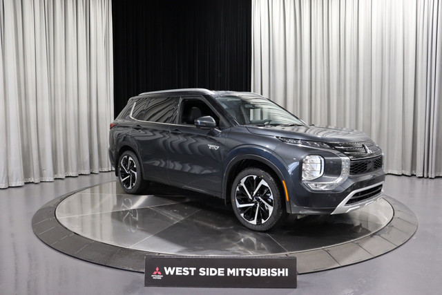 2025 Mitsubishi Outlander PHEV GT in Cars & Trucks in Edmonton