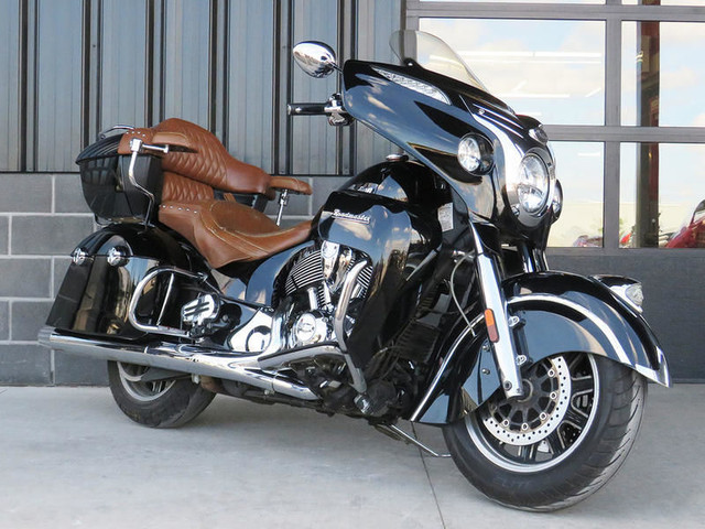 2016 Indian Motorcycle Roadmaster Thunder Black in Street, Cruisers & Choppers in Cambridge