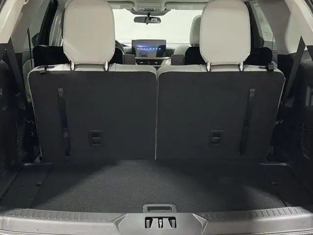 2025 Ford Explorer Active in Cars & Trucks in Strathcona County - Image 26