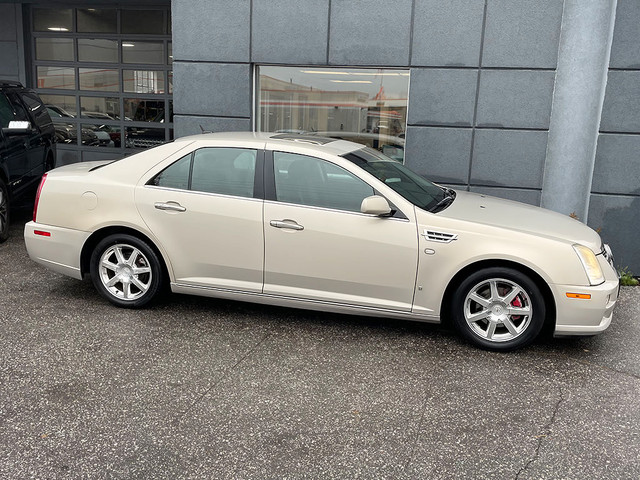 2008 Cadillac STS LEATHER | ROOF | ALLOYS | VENTILATED SEATS in Cars & Trucks in City of Toronto