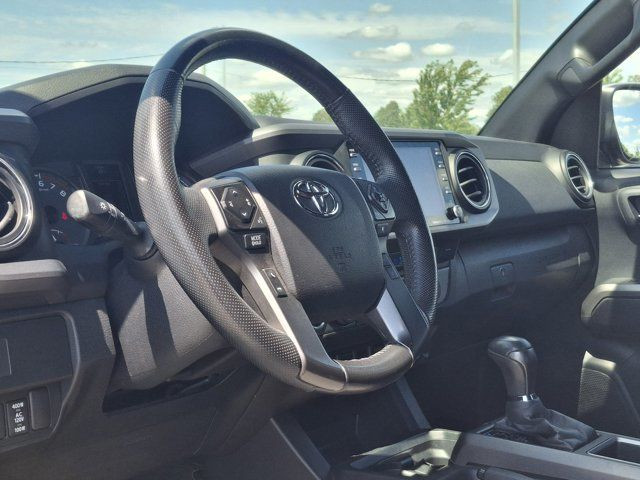 2021 Toyota Tacoma SR5 Crew Cab 4x4 | V6 | Heated Seats in Cars & Trucks in Guelph - Image 2