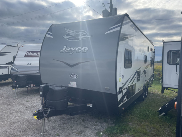 2019 JAYCO OCTANE 222 SL TOY HAULER in Travel Trailers & Campers in London - Image 3