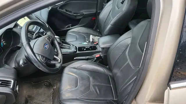 2018 Ford Focus Titanium Hatch in Cars & Trucks in Oakville / Halton Region - Image 13