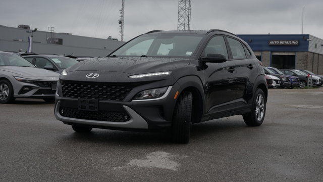 2022 Hyundai Kona Preferred Special Edition AWD | Sunroof in Cars & Trucks in Guelph - Image 3