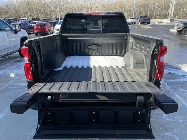 2025 Chevrolet Silverado 1500 LT Trail Boss in Cars & Trucks in Calgary - Image 25
