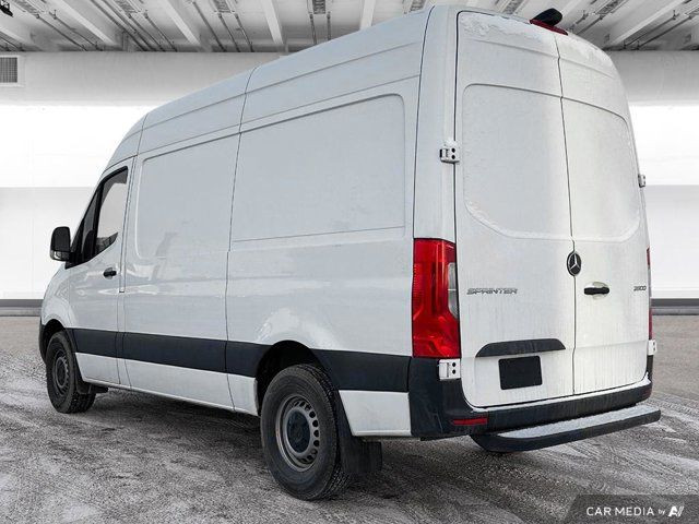 2023 Mercedes-Benz Sprinter Cargo Van 2500 2.0L Diesel RWD in Cars & Trucks in Winnipeg - Image 4