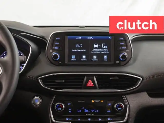 2020 Hyundai Santa Fe Preferred AWD w/ Sun & Leather Pkg w/ Appl dans Autos et camions dans Ottawa - Image 32