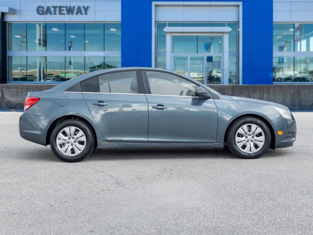 2012 Chevrolet Cruze LS in Cars & Trucks in Mississauga / Peel Region - Image 3