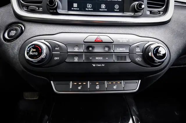 2018 Kia Sorento EX V6 • HEATED LEATHER • PREM. AUDIO • CP/AA dans Autos et camions dans Kingston - Image 29