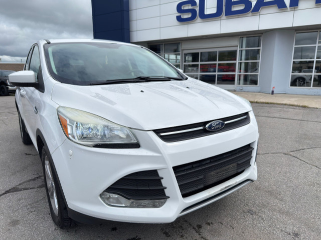 2016 Ford Escape SE SE 4x4 in Cars & Trucks in Markham / York Region - Image 2