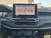 Look at this certified 2022 Jeep Compass Altitude 4WD | Leather | Pano Roof | 360 Camera | Adaptive... (image 3)
