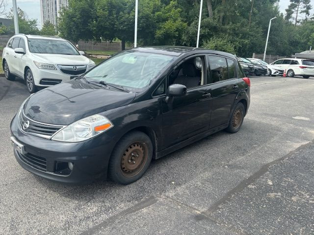 2010 Nissan Versa 1.8 SL in Cars & Trucks in Cambridge