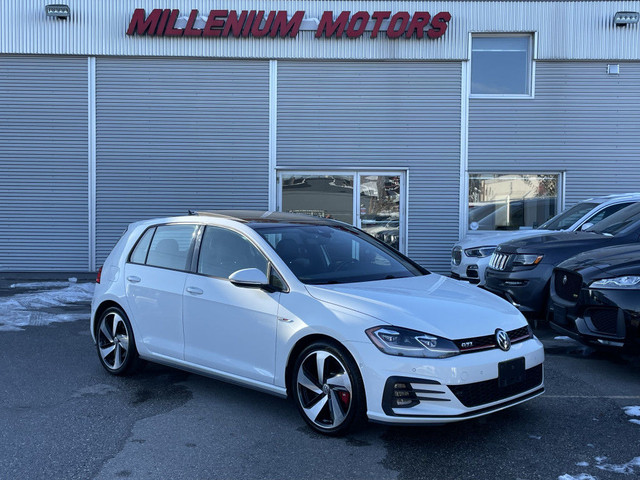 2018 Volkswagen Golf GTI AUTOBAHN DSG 4DR HATCHBACK/NAVI/B-CAM/P in Cars & Trucks in Calgary