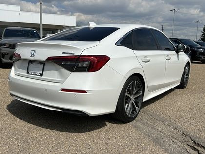 2022 Honda Civic Sedan TOURING *LOADED* incl. 2 SETS OF WHEELS & in Cars & Trucks in Edmonton - Image 3
