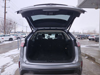 This Ford Edge delivers a Intercooled Turbo Premium Unleaded I-4 2.0 L/122 engine powering this Auto... (image 4)