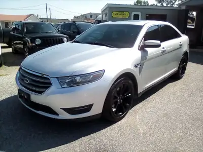 Awd Leather Sunroof Engine: 3.5L V6 DOHC 24V