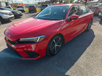 LOW KMS! CIVIC TOURING! FULL OPTION! APPLE CARPLAY/ANDROID AUTO, LEATHER INTERIOR, POWER SUNROOF/MOO... (image 2)