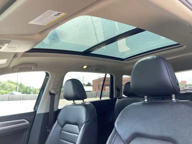 2018 Volkswagen Atlas Highline in Cars & Trucks in Hamilton - Image 17