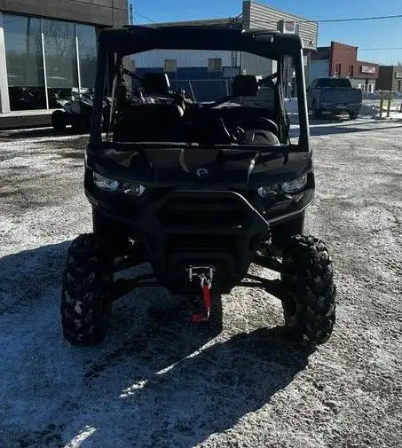 2025 CANAM DEFENDER XT HD10 BLACK!! FINANCE @ 125 B/W! in ATVs in Strathcona County - Image 3