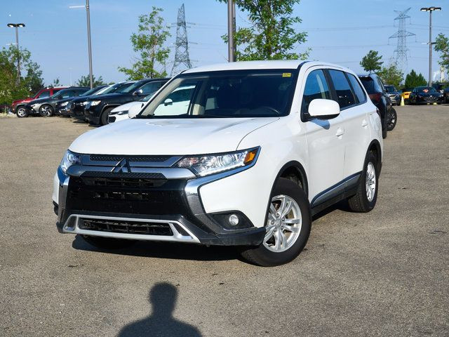 2020 Mitsubishi Outlander ES | ALLOYS | HEATED SEATS in Cars & Trucks in Edmonton