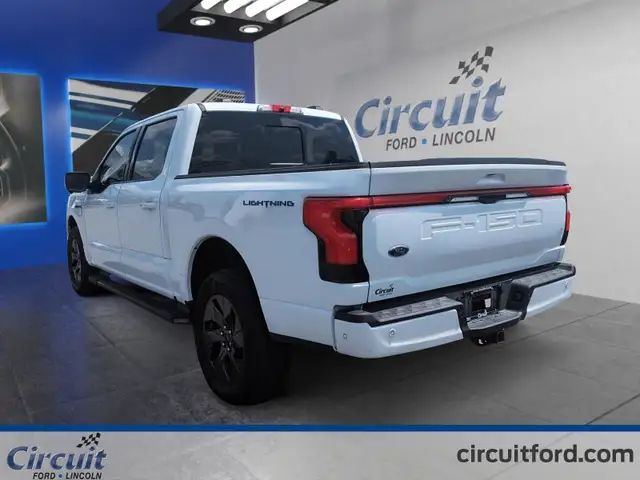 2023 Ford F-150 Lightning LARIAT grosse batterie à vendre in Cars & Trucks in City of Montréal - Image 6