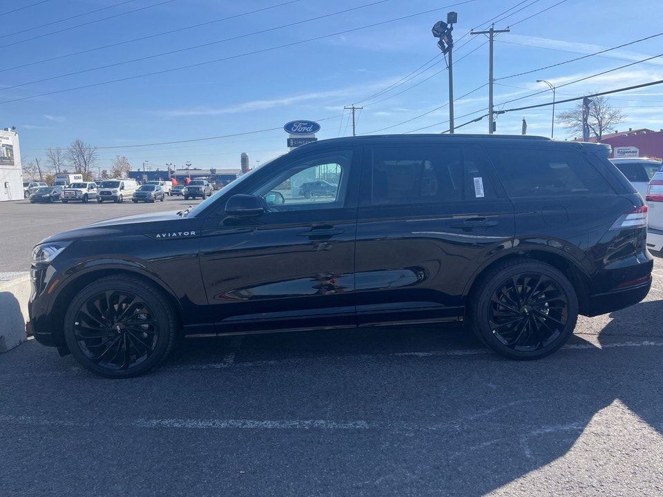 2023 Lincoln Aviator RESERVE