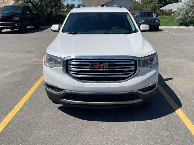 2017 GMC Acadia in Cars & Trucks in Lethbridge - Image 2