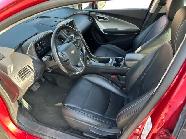 2015 Chevrolet Volt CERTIFIED, LEATHER, PLUG IN HYBRID, 1.4L 4 C dans Autos et camions dans Région de Mississauga/Peel - Image 11
