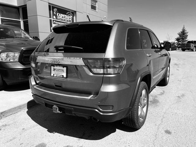 2012 Jeep Grand Cherokee Overland in Cars & Trucks in Edmonton - Image 4