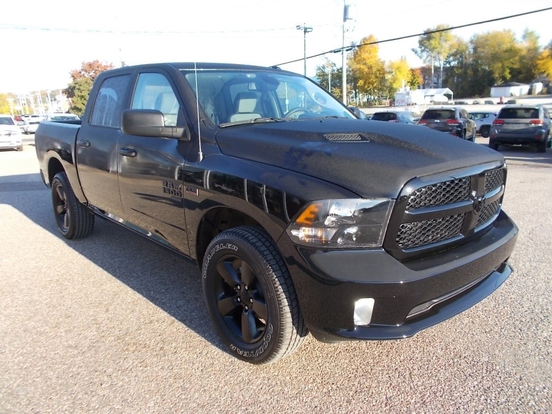 2022 Ram 1500 Classic NIGHT EDITION