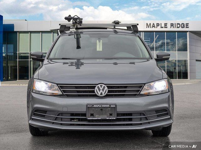 2015 Volkswagen Jetta Sedan Trendline | 6sp Manual | Backup Cam in Cars & Trucks in Tricities/Pitt/Maple - Image 2