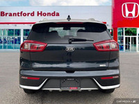 This 2019 Kia Niro offers a compelling blend of practicality and efficiency. Boasting a fuel-sipping... (image 4)