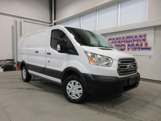  2015 Ford Transit Cargo Van T-250 LOW ROOF, 3.5L ECOBOOST, A/C, in Cars & Trucks in Ottawa - Image 2