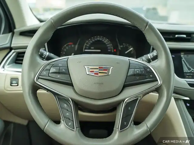 2019 Cadillac XT5 Luxury AWD | AWD | Navigation | Wireless in Cars & Trucks in Windsor Region - Image 18