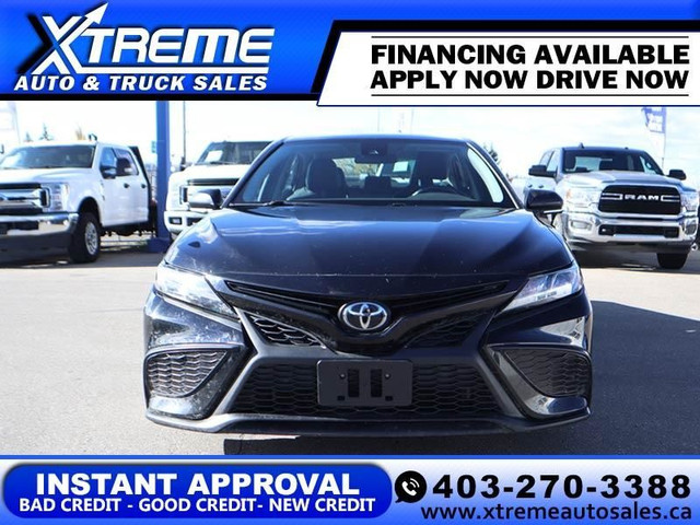 2022 Toyota Camry SE - NO FEES! in Cars & Trucks in Calgary - Image 2