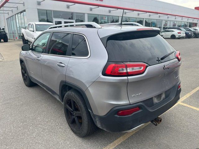 2017 Jeep Cherokee Limited |Clean Carfax | Full Service History in Cars & Trucks in London - Image 4