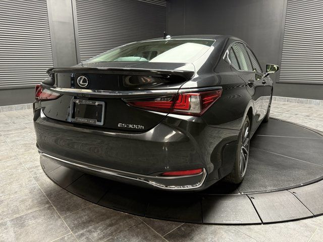 2024 Lexus ES 300H LUXURY PACKAGE in Cars & Trucks in Edmonton - Image 3