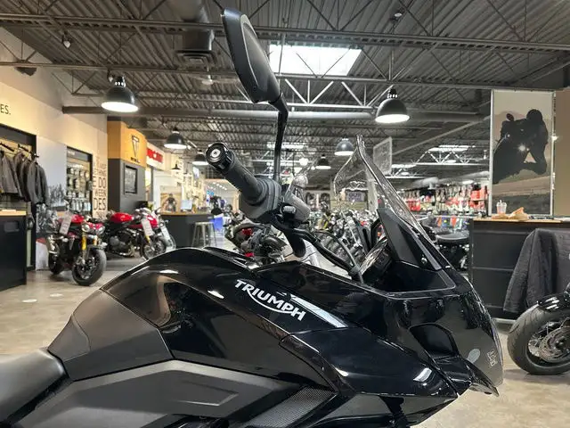 2024 Triumph Tiger Sport 660 Jet Black/Graphite in Street, Cruisers & Choppers in Calgary - Image 5