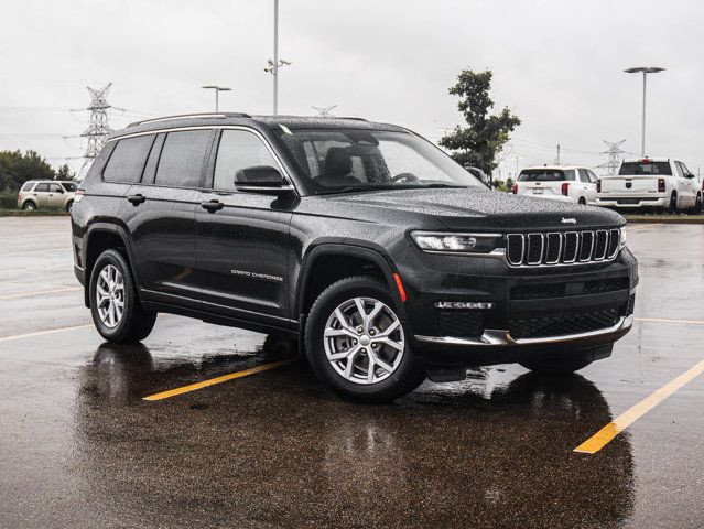2022 Jeep Grand Cherokee L Limited V6 4X4 in Cars & Trucks in Strathcona County - Image 2