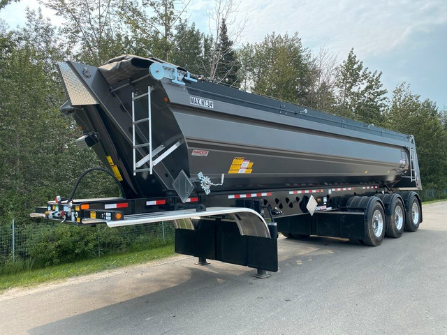  2024 Doepker TRIDEM END DUMP in Heavy Equipment in Edmonton