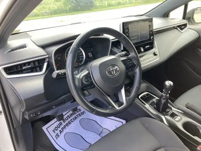 2019 Toyota Corolla Hatchback in Cars & Trucks in Hamilton - Image 16