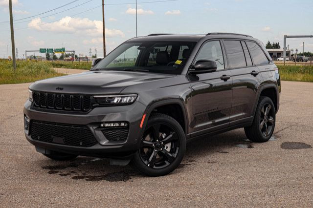 2025 Jeep Grand Cherokee Limited in Cars & Trucks in Strathcona County
