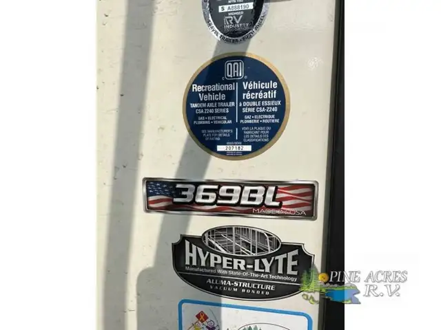 2024 Forest River RV Wildwood Heritage Glen 369BL in Travel Trailers & Campers in Truro - Image 31