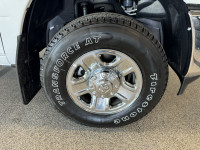 Discover Martin Chrysler, a family-owned gem since 44! With unbeatable service & deals, we're your g... (image 9)