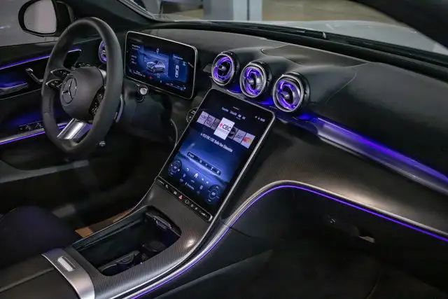 2025 Mercedes-Benz C-Class C 300 4MATIC Sedan in Cars & Trucks in Edmonton - Image 21