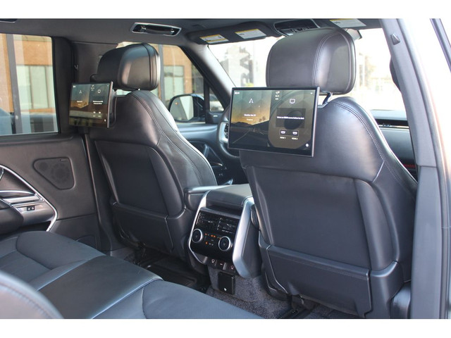 2024 Land Rover Range Rover 7 PASSENGERS - LONG WHEEL BASE - P53 in Cars & Trucks in City of Toronto - Image 3