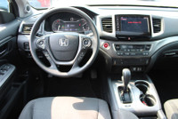 CLEAN CARFAX ACCIDENT FREE WELL MAINTAINED SAFETY INCLUDED LOCAL ONTARIO VECHILE The 2019 Honda Ridg... (image 9)