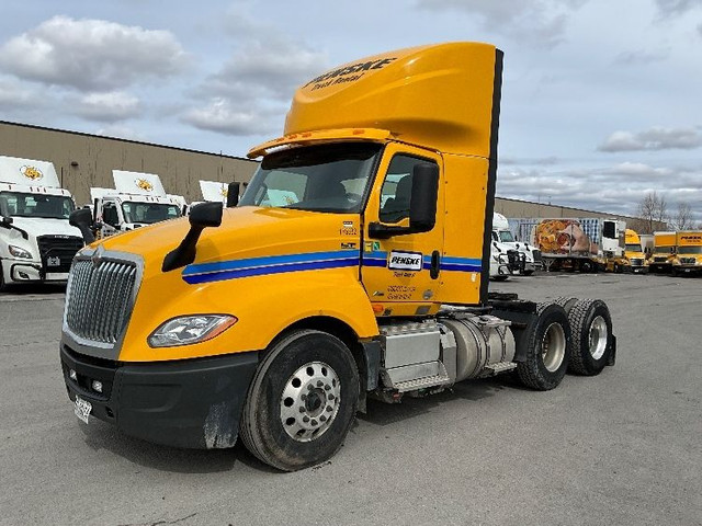 2018 International LT625 in Heavy Trucks in Edmonton - Image 3