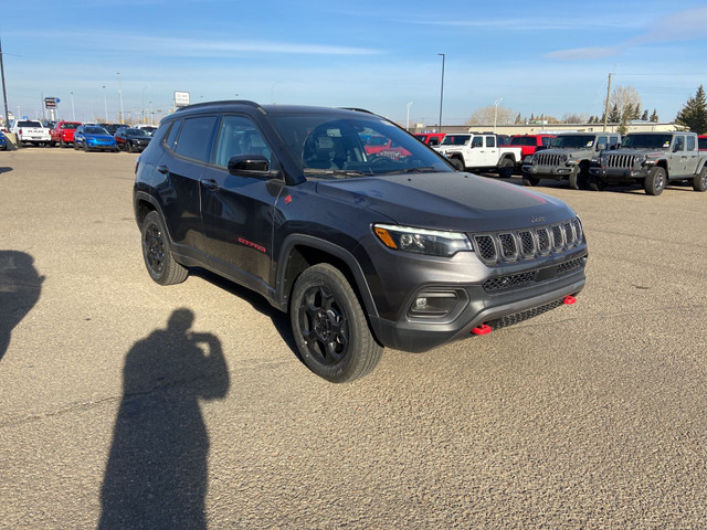 2023 Jeep Compass TRAILHAWK ELITE in Cars & Trucks in Lloydminster - Image 3